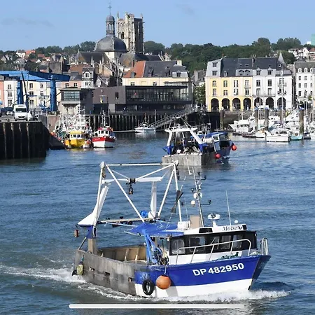 Chene Perce Au Rdc 51 M2 *