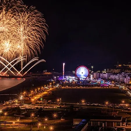 Chene Perce Au Rdc 51 M2 *