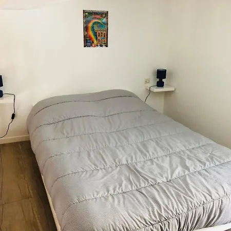 Chene Perce Au Rdc 51 M2 *