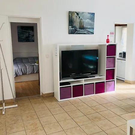 Daire Chene Perce Au Rdc 51 M2 Dieppe